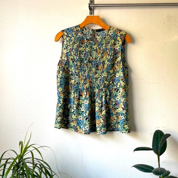 Zara Sleeveless Floral Print Blouse - Small - Picture 2 of 11